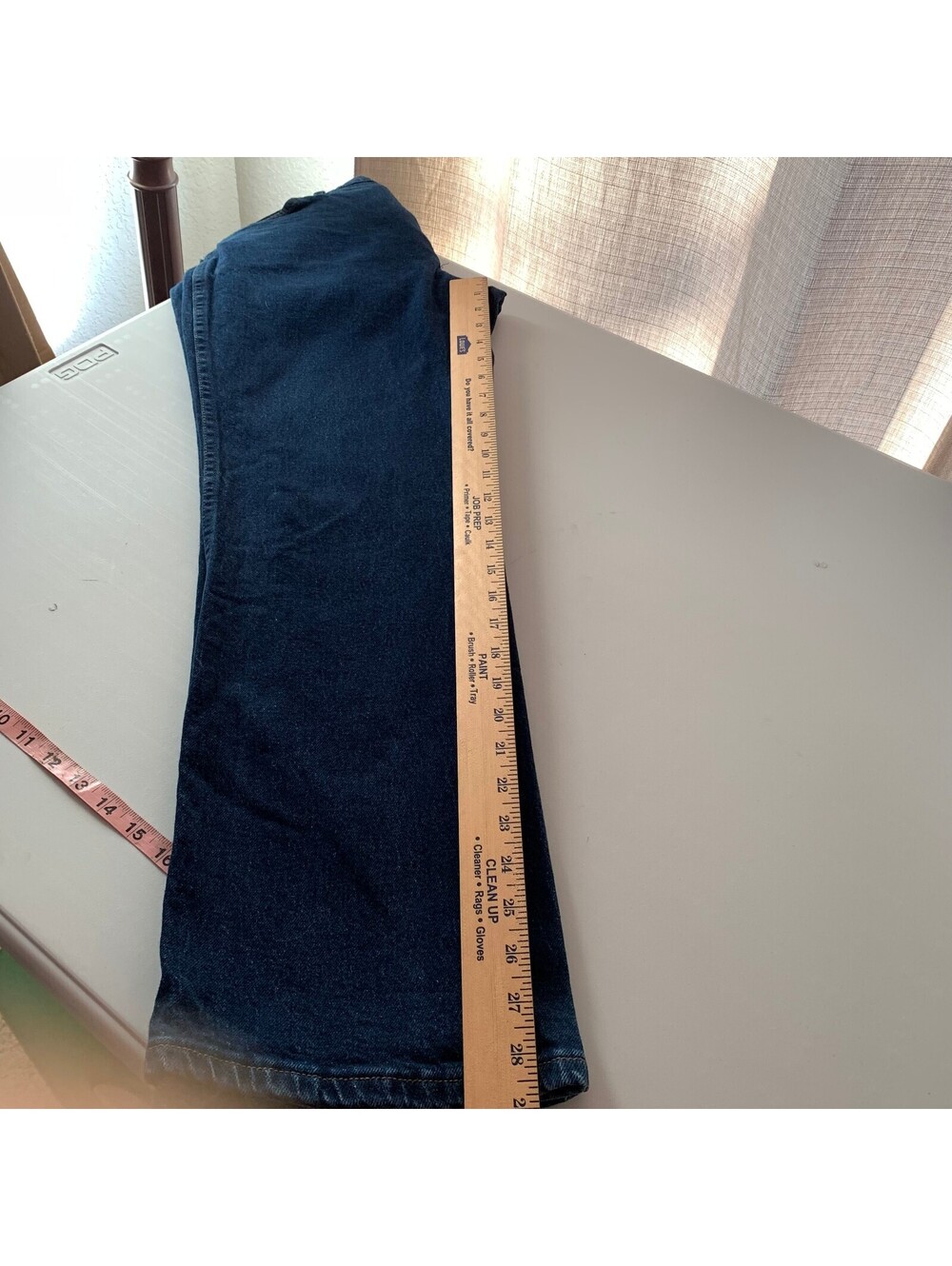 Wrangler dark wash jeans 36x30 - Picture 3 of 5